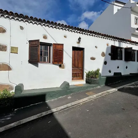 Emblematica Casa Rural Con Wifi En El Sauzal Tenerife بيت للعطل
