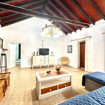 Emblematica Casa Rural Con Wifi En El Sauzal Tenerife بيت للعطل ساوزال