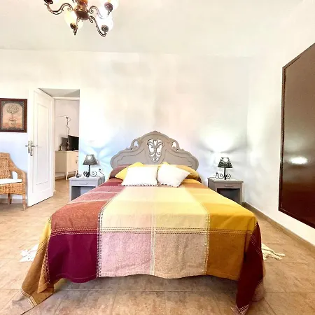Emblematica Casa Rural Con Wifi En El Sauzal Tenerife * ساوزال