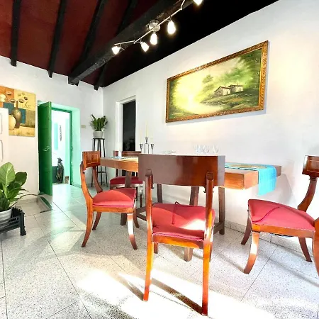 بيت للعطل Emblematica Casa Rural Con Wifi En El Sauzal Tenerife