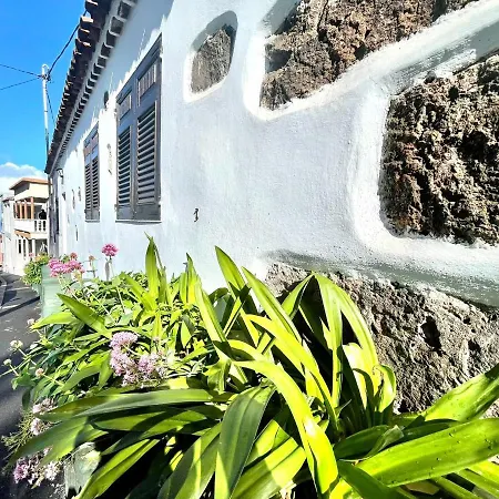 بيت للعطل Emblematica Casa Rural Con Wifi En El Sauzal Tenerife ساوزال