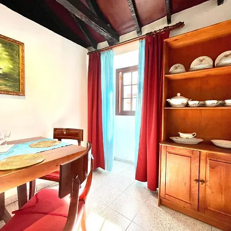 Emblematica Casa Rural Con Wifi En El Sauzal Tenerife * ساوزال